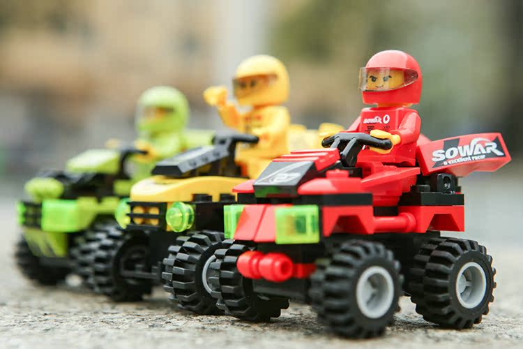 Nana family power racing block toy doll racing series