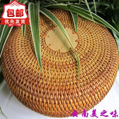 Vietnam's new pure hand-woven rattan tea Pu'er tea 357g one cake tea packaging storage box decorative box