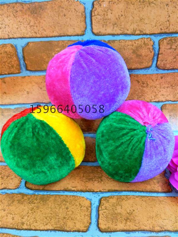 Phim hoạt hình trẻ em làm dày túi cát handmade Học sinh mẫu giáo ném bao cát ném túi cát bánh bao đồ chơi - Các môn thể thao cầu lông / Diabolo / dân gian đá cầu lông gà