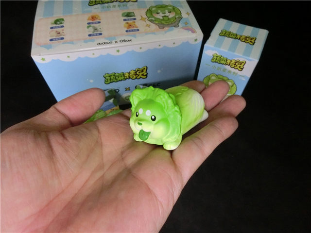 Genuine vegetable elf dodowo, the world of cabbage dog, Internet celebrity hand-held office boy, small paicai series birthday gift