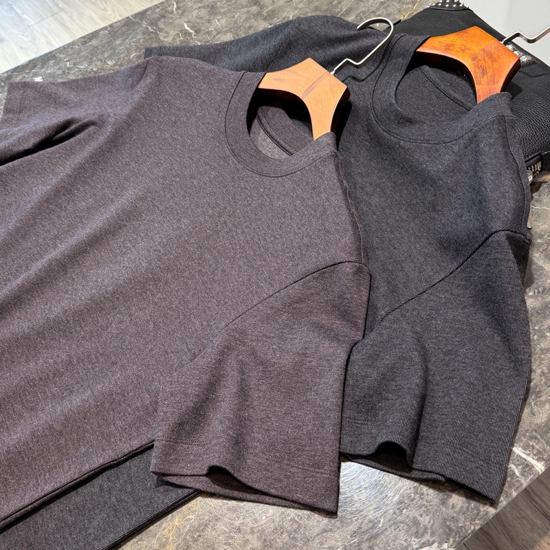 Soft to the Touch, Double-Sided Brushed Thermal Modal Wool Autumn and Winter Men's Half-Sleeve Round Neck T-Shirt Base Layer Soft to the Touch, Double-Sided Brushed Thermal Modal Wool Autumn and Winter Men's Half-Sleeve Round Neck T-Shirt Base Layer