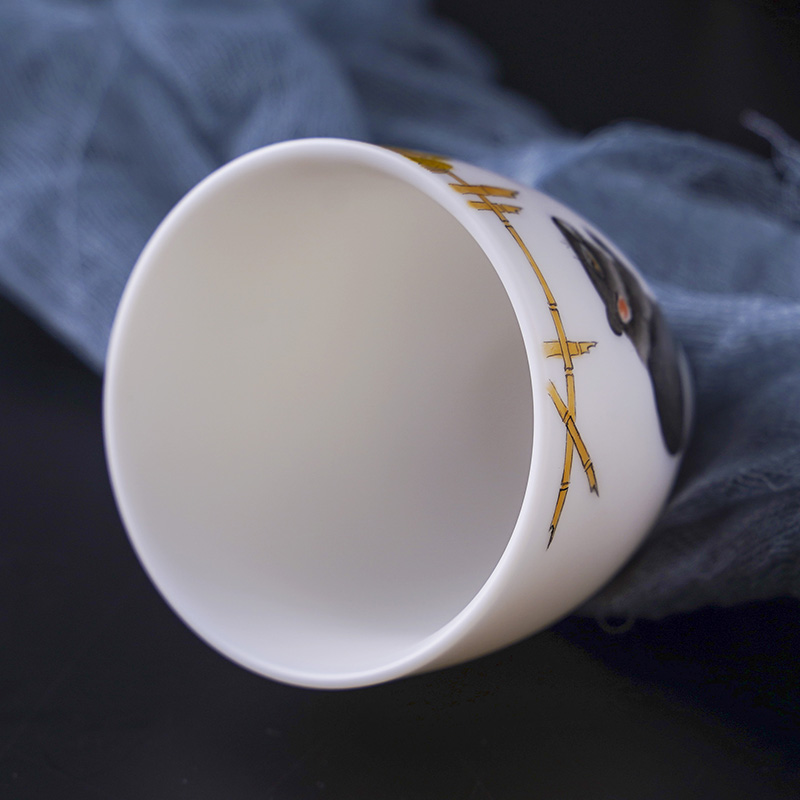 Suet jade master cup zodiac kung fu tea cups of jingdezhen ceramics hand - made white porcelain sample tea cup single CPU