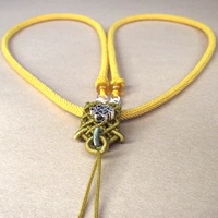 Желтый ремешок