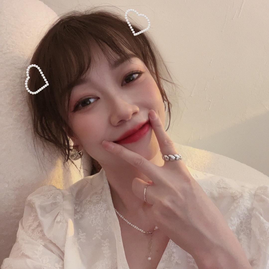 大妍小个子定制的LOGO