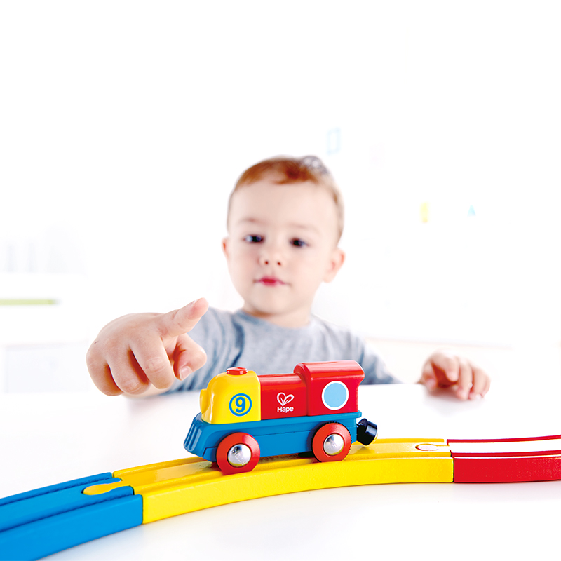 Hape Rainbow Electric Train 1 Year Old Starter Children's Intellect Toy Baby Model Male Girl