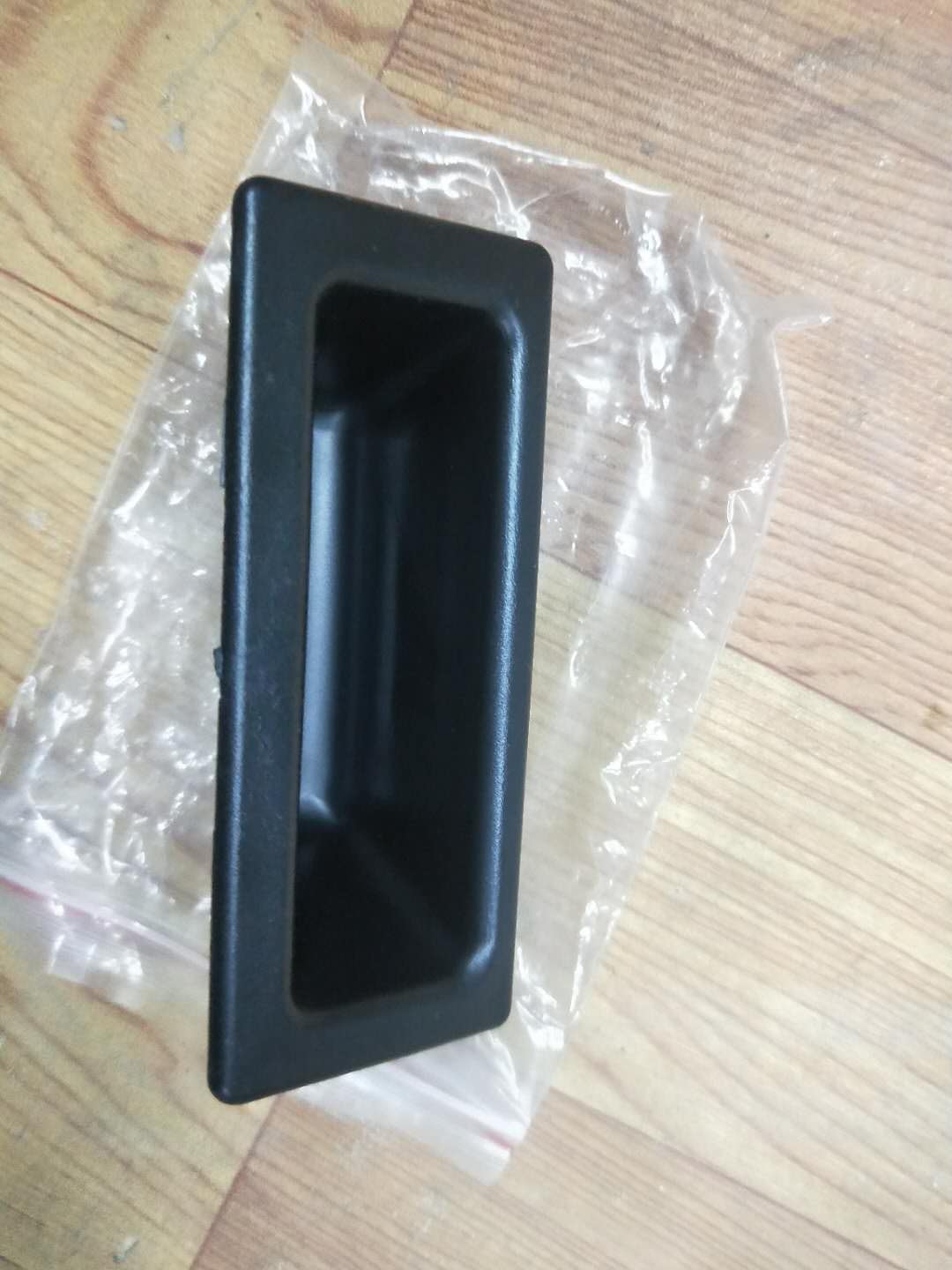 Beiqi Magic Speed ​​S2 S3 S3L rear tailgate switch back box buckle hand tailgate close door buckle hand box buckle hand cover