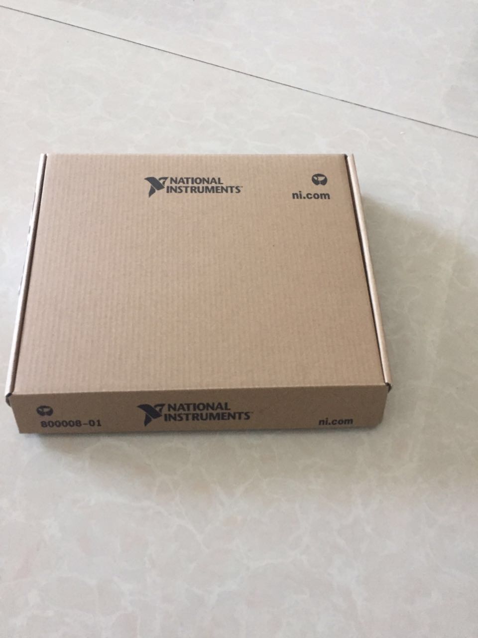 Take a picture to deliver a new package 778927-01 NI GPIB-USB-HS GPIB card