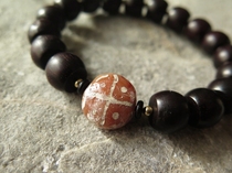 Ultra-quaint 3000 years of inlaid Red chalcedony bead beads ~ collateral old celestial beads ~ small leaf red sandalwood bead bracelet