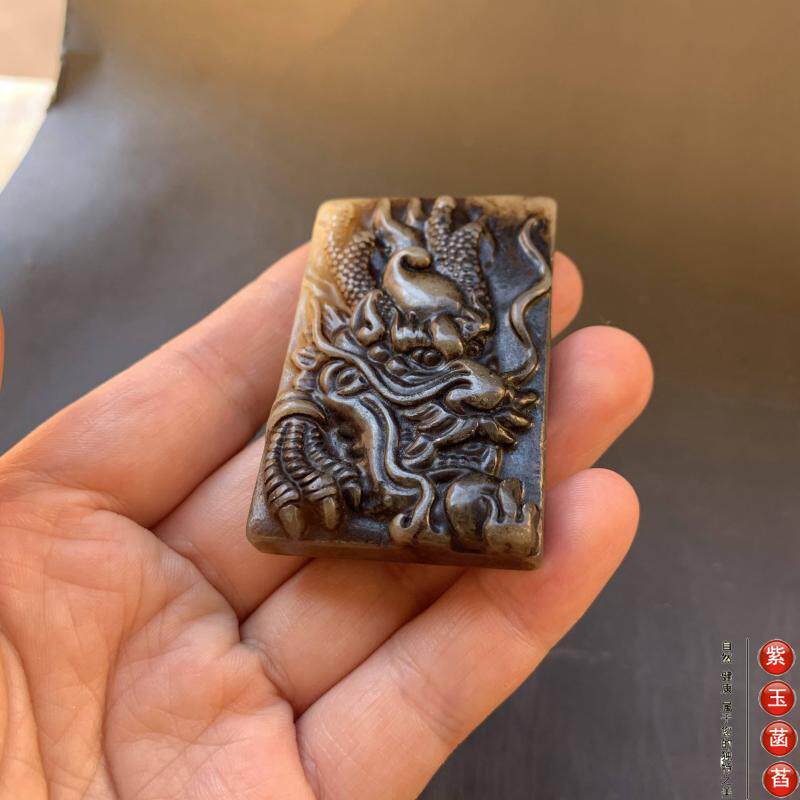 Украшения на руку 老玉古玩高古玉龙牌苍龙玉佩手把件浮雕工艺牛鼻孔02