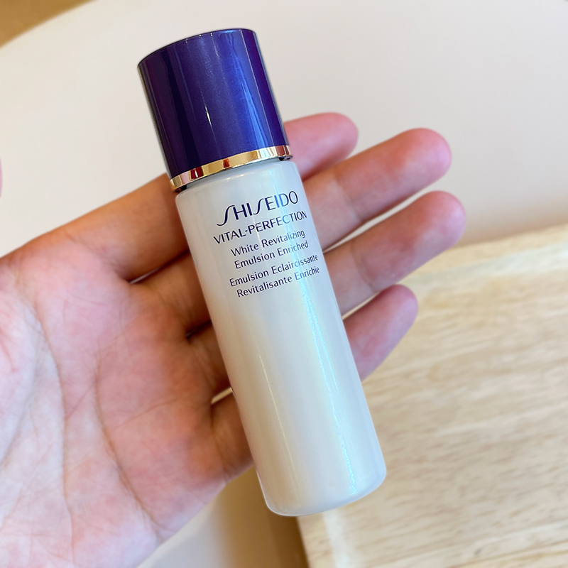 Domestic Special Cabinet Trial Bag Japan Gifted to Delight Viper Emeralds (nourishing type) 30ml Anti-colostrum
