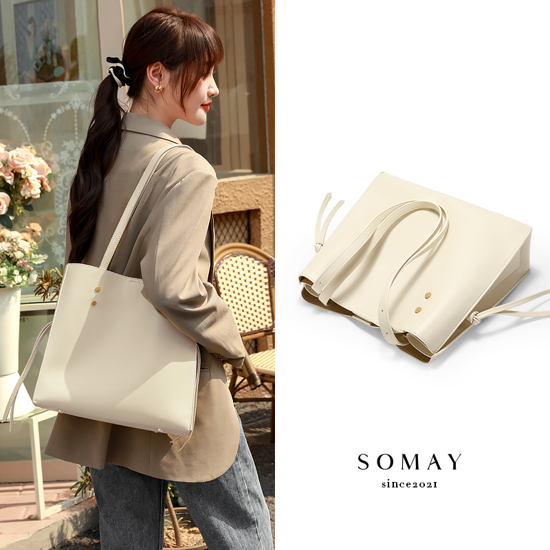 Tote bag 2022 new trendy commuter bag autumn and winter shoulder bag women's large capacity white underarm women's bag large bag