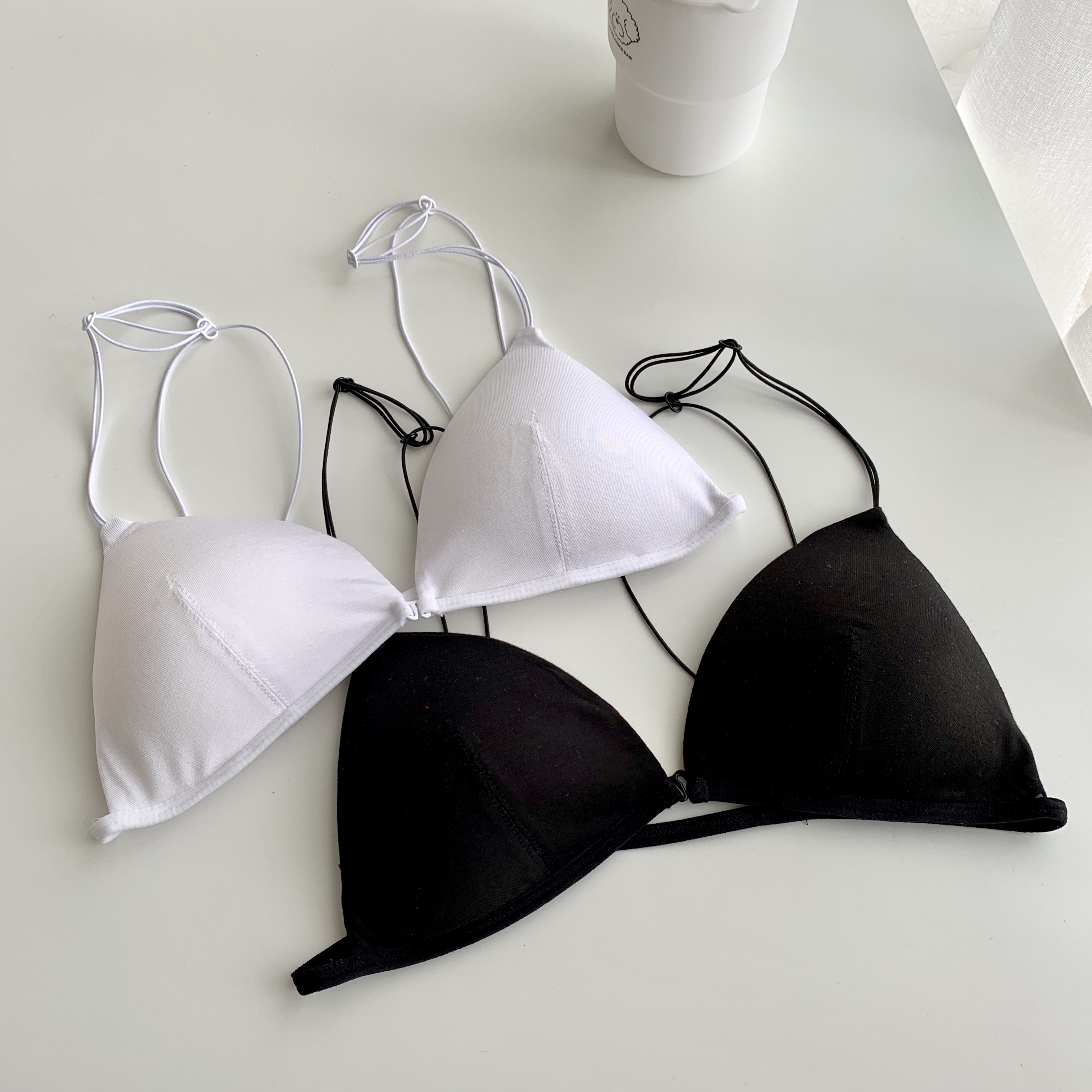 Pháp đơn giản cơ bản tam giác cup phần mỏng vẻ đẹp trở lại bra dây đeo vai mỏng mà không có vòng thép phía trước khóa đồ lót ngực phẳng gợi cảm - Corset hai mảnh quần xì