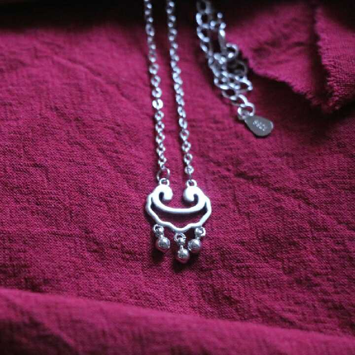 Ruyi S925 Pure Silver Necklace With Ruyi Lock Bell Pendant Retro Simple Silver Lock Bone Chain Birthday Present