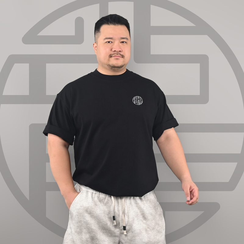 Um Studio's High-Quality Original Dragon Embroidery Heavy Cotton T-Shirt