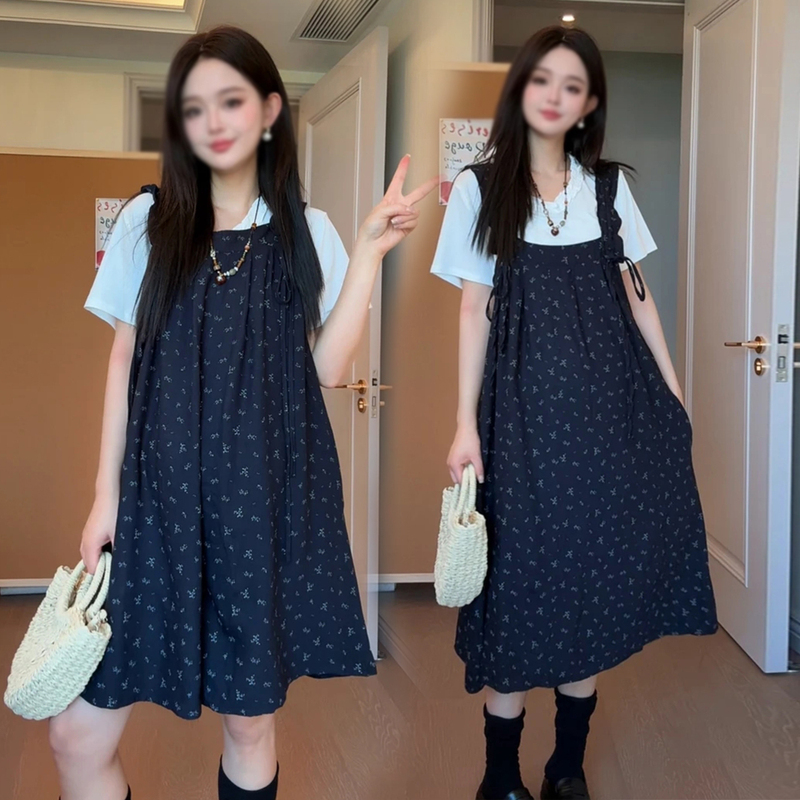 Maternity Outfit for Slightly Chubby Women, Loose and Slimming, Floral Suspender Skirt Two-Piece Set, Layered A-Line Skirt, Cute Suspender Pants Set Maternity Outfit for Slightly Chubby Women, Loose and Slimming, Floral Suspender Skirt Two-Piece Set, Layered A-Line Skirt, Cute Suspender Pants Set