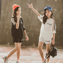 Girls sports suit 2020 Summer new CUHK Childrens foreign air black and white minimalist short sleeve shorts Two sets of damp