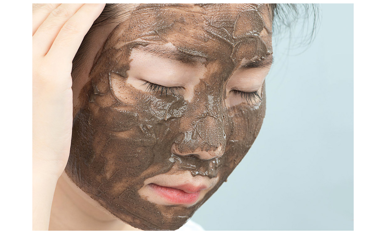 Nhật Bản Ghaimoto Naimoto Morocco Clay Đất sét Mặt nạ làm sạch lỗ chân lông đến mụn đầu đen mặt nạ giấy trị mụn