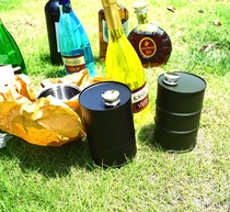 Thickened 304 Stainless Steel Kettle Wine Pot Leftover Ware Creative Oil Barrel Send Funnel Small Oil Barrel Multicolored