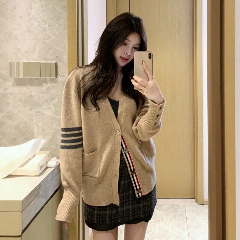 Tb Cardigan 2024 Autumn and Winter New Khaki Wool Knitwear Melard Preppy Style V-Neck Sweater Jacket for Women