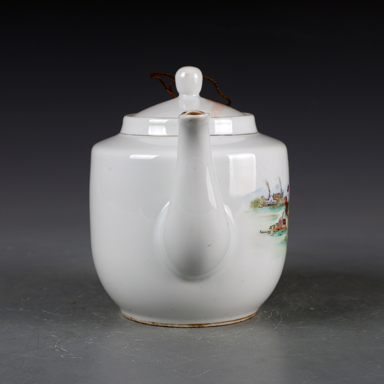 景德镇老厂货瓷器，60年代手绘风景图茶壶，古董级收藏品，你值得