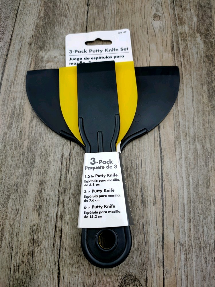 Plastic shovel blade for a plastic shovel
