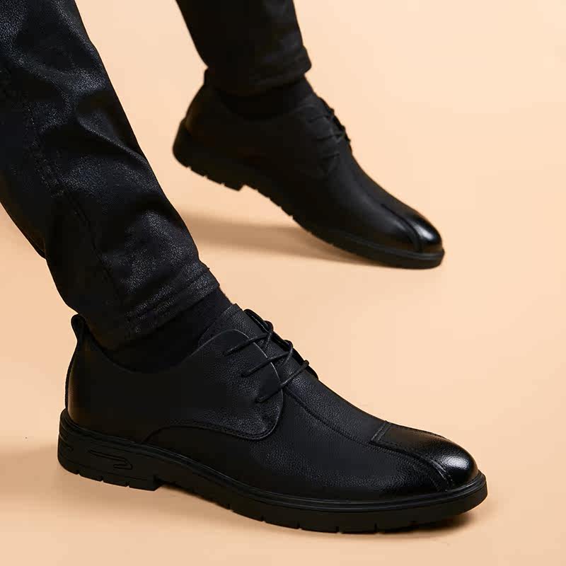 Casual leather shoes Men's youth Korean version Inron trend Business Fashion Shoes Black heightening genuine leather breathable round-head shoes