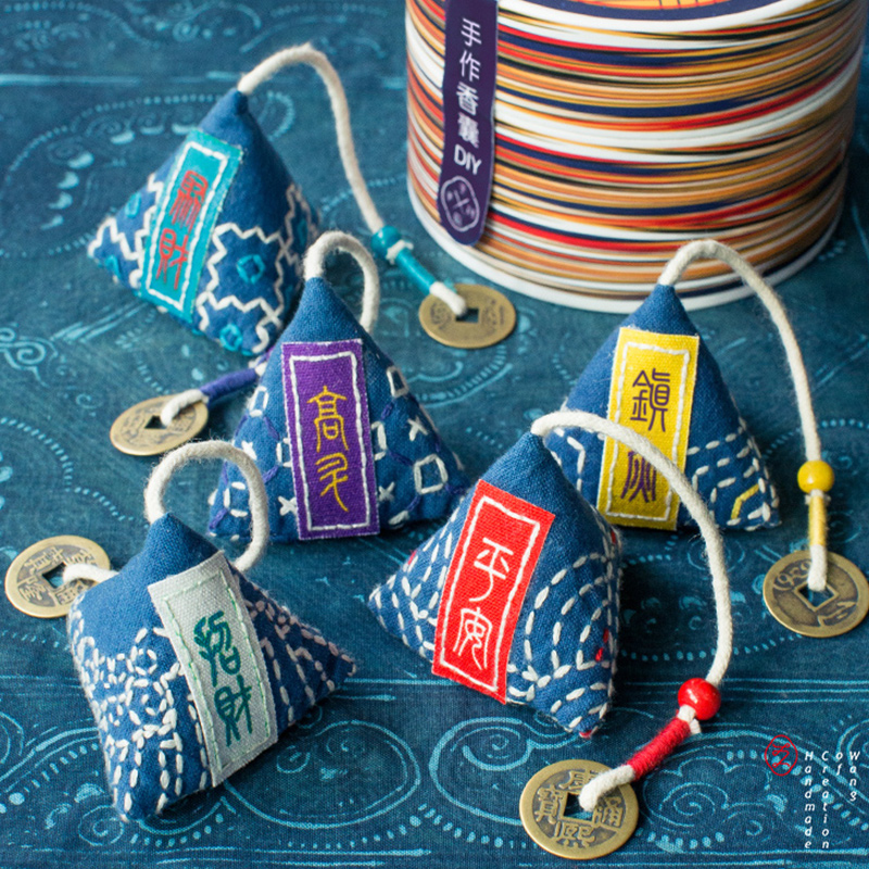 King's hand-created sachet DIY material pack wormwood sachet lavender natural long lasting repellent hand embroidery ancient style