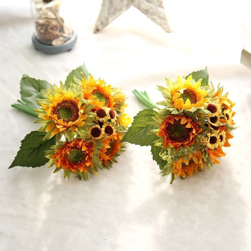 Pastoral sunflower simulation yellow bouquet chamber dining table fitting pot decoration flower silk flower hands with flower