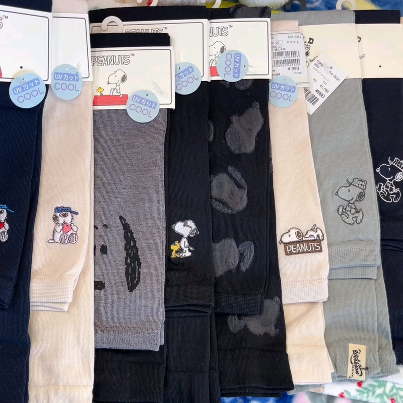 Summer Export Imitation Silk Sunscreen Gloves, Half-Finger, Long Style, Thin, for Driving, Cute Snoopy Sun Protection Sleeves Summer Export Imitation Silk Sunscreen Gloves, Half-Finger, Long Style, Thin, for Driving, Cute Snoopy Sun Protection Sleeves