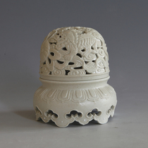 Non-genetic bearing fully handmade hollowed-out engraved lion roll embroidered ball Xiangyun smoked stove transparent and thin glazed incense stove
