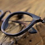 Поздние деревянные зерновые квадратные линзы рама тонкой стекла ног.