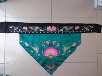 Handmade old embroidered sheet Phoenix Miao embroidered peach embroidered triangular flower 160