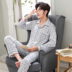 Mens đồ ngủ dài tay áo bông cotton cardigan bộ pajama mỏng bông trung niên bông trẻ nhà quần áo. 