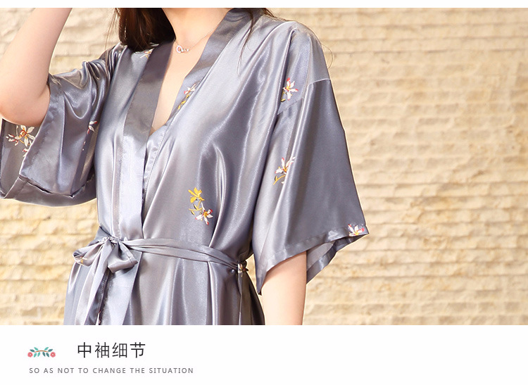 Áo ngủ lụa nữ dài phần mùa xuân và mùa thu áo choàng lụa băng cộng với phân bón XL đồ ngủ lỏng lụa cô dâu áo cưới áo ngủ thu đông Hàn Quốc