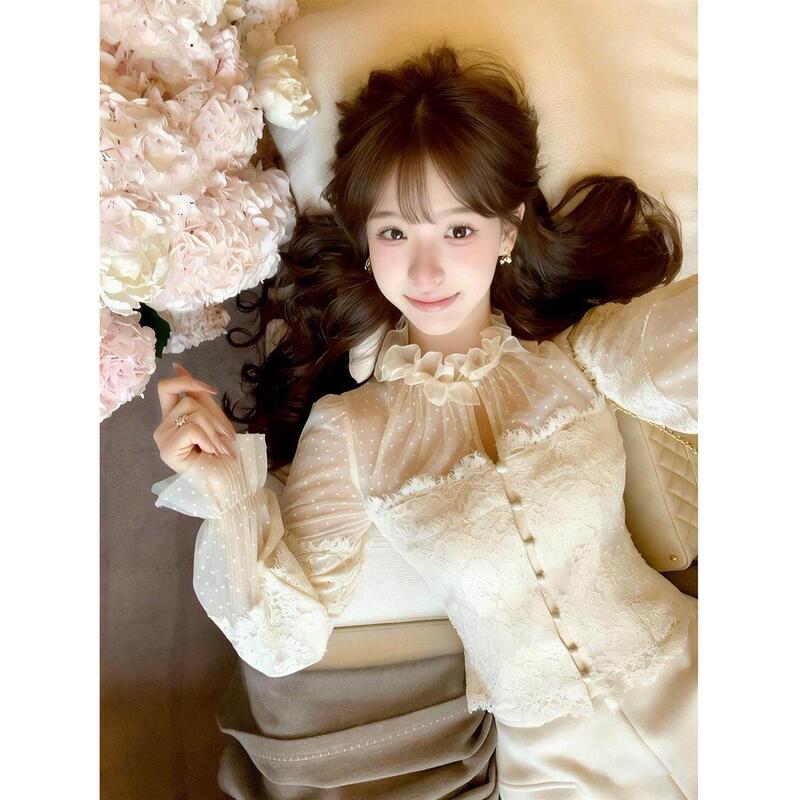 Vintage Lace Polka Dot Top for Women, Spring and Autumn, Stylish and Luxurious with High-End Feel, Lace Mesh Patchwork, Waist-Cinching Shirt