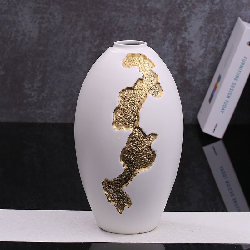The modern egg white bottle map gold - plated vase hotel creative household ceramic flower arranging flowers in porch place