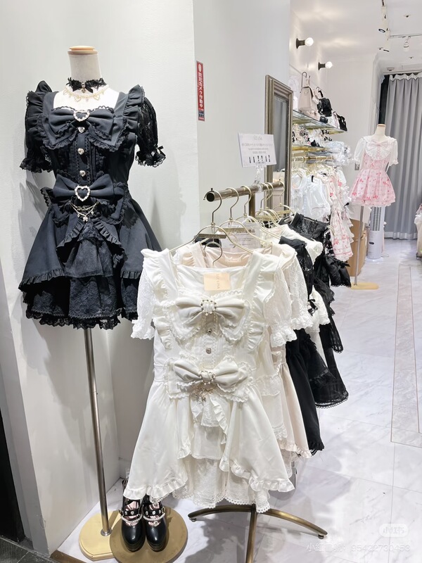 【Snow White and Black Snow Country】Winter Day Liz Lisa Lace Short Sleeve Set Snow White/Black Snow/Pink Snow 【Snow White and Black Snow Country】Winter Day Liz Lisa Lace Short Sleeve Set Snow White/Black Snow/Pink Snow