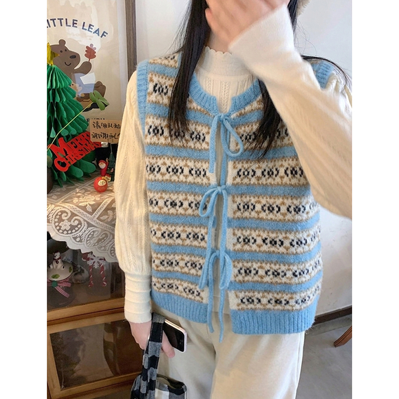 Retro Contrast Stripes Jacquard Lace-Up Knitted Vest Cardigan for Women Loose Spring, Autumn and Winter Layered Sleeveless Sweater Vest Retro Contrast Stripes Jacquard Lace-Up Knitted Vest Cardigan for Women Loose Spring, Autumn and Winter Layered Sleeveless Sweater Vest