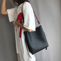 Super fire large capacity bag female 2018 Korean version of new versatile simple cross shoulder Fairy Bag female big bag