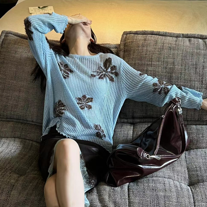 Lazy Style Hollow-Out Round Neck Long-Sleeve Knit Sweater for Women, New Model with 3D Floral Pattern Pullover Sweater, Relaxed Fit Top Lazy Style Hollow-Out Round Neck Long-Sleeve Knit Sweater for Women, New Model with 3D Floral Pattern Pullover Sweater, Relaxed Fit Top