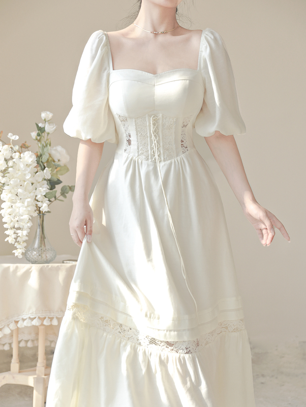 Black Jasmine and Sweet Wine: a Kiss from Heaven - Heavy Fishbone French Fairy-Like Lace Hollow-Out Dress for Women in Summer Black Jasmine and Sweet Wine: a Kiss from Heaven - Heavy Fishbone French Fairy-Like Lace Hollow-Out Dress for Women in Summer