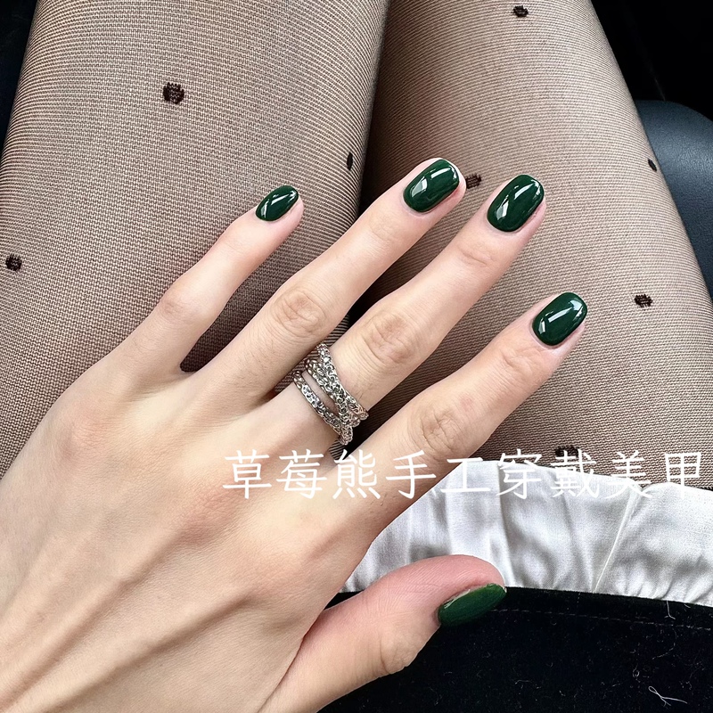 Handmade Manicure, Retro Dark Green Series, Green Solid Color, Brightening, Wearable Nails, 2025 New Short Style, High-End Feel Handmade Manicure, Retro Dark Green Series, Green Solid Color, Brightening, Wearable Nails, 2025 New Short Style, High-End Feel