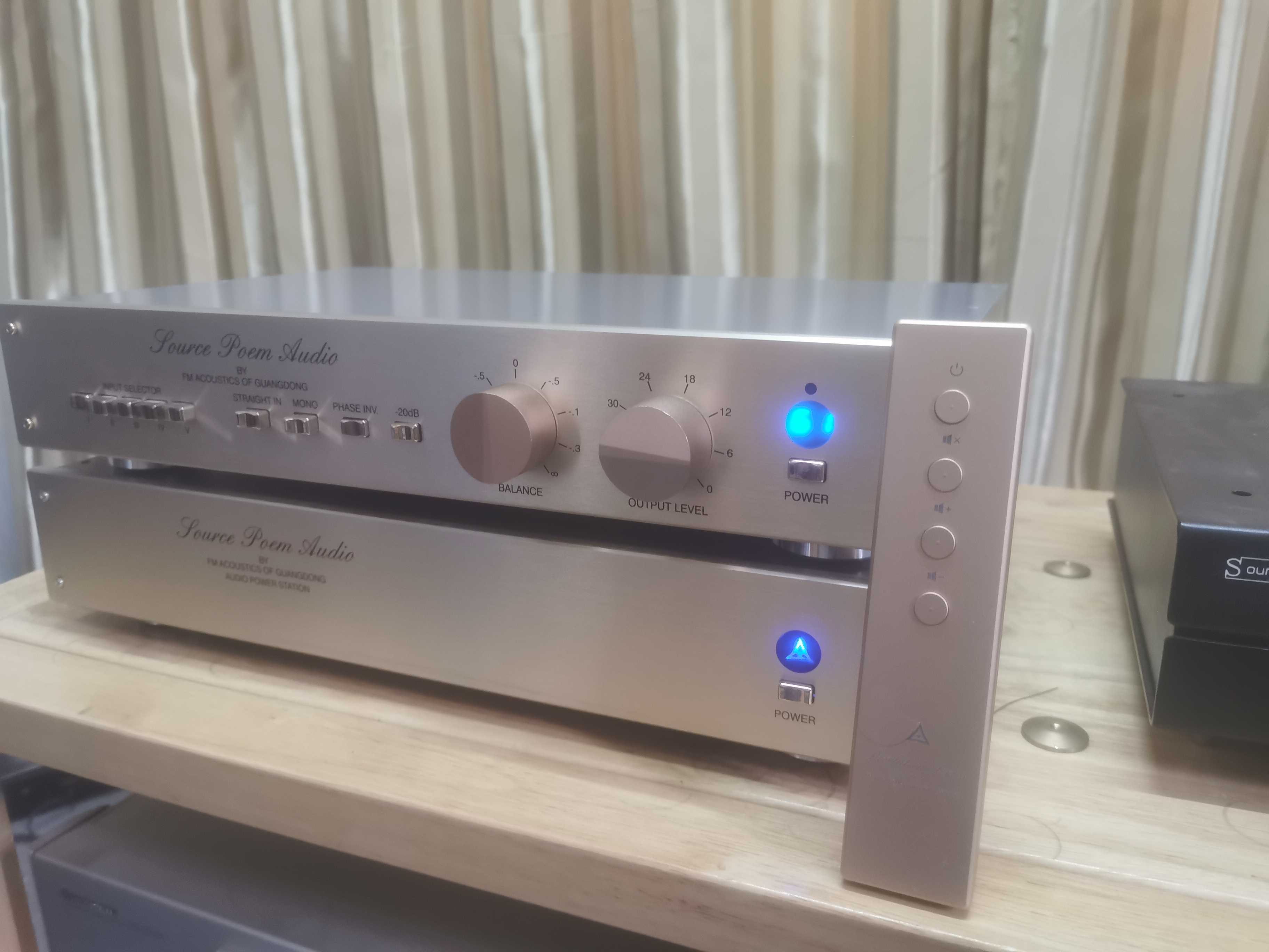 Swiss FM255MKII second-generation two-piece power supply with a pre-stage amplifier