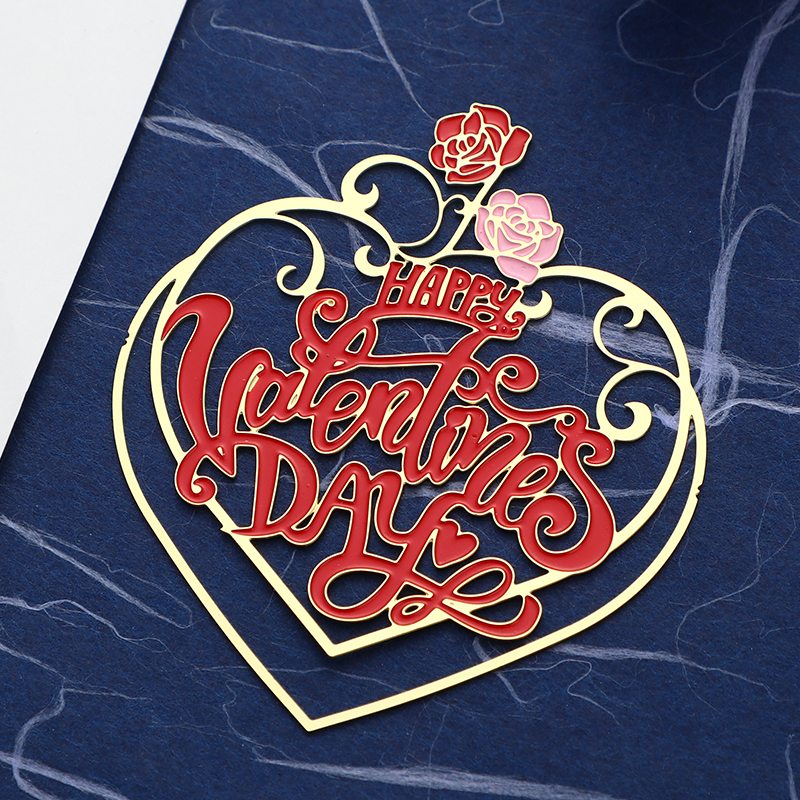 (Phase Print) Metal bookmarking creative little fresher students with a minimalist art Valentine's Day gift lettering.