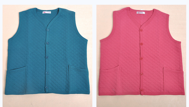 Đàn ông trung niên và phụ nữ nhồi bông vest bông ba lớp ấm áp cỡ lớn cotton vest hở vai để mặc vest ấm áo nữ trung niên