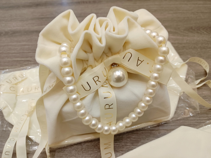 Order Stock Quality Velvet Drawstring Packaging Bags for Cosmetics and Jewelry Storage, Fairy-Like Beaded Handbags