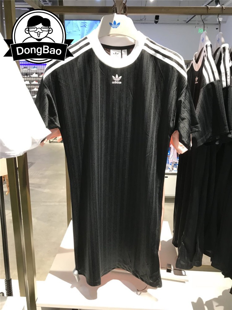 Tháng 4 ADIDAS Cỏ ba lá Trefoil Dress Phụ nữ thể thao thường phục CE5589 / CE5585 - Trang phục thể thao quần áo thể thao nữ