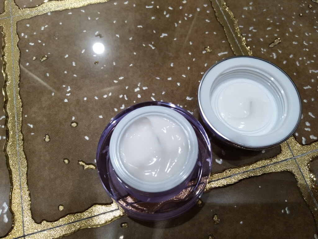 自然堂凝时鲜颜肌活修护眼霜15g