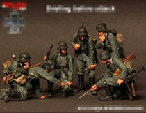 1:35 resin people 6 people Serial number 89