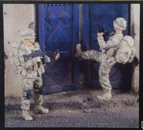 1:35 Resin Soldier Modern US Army New 2 People XD10